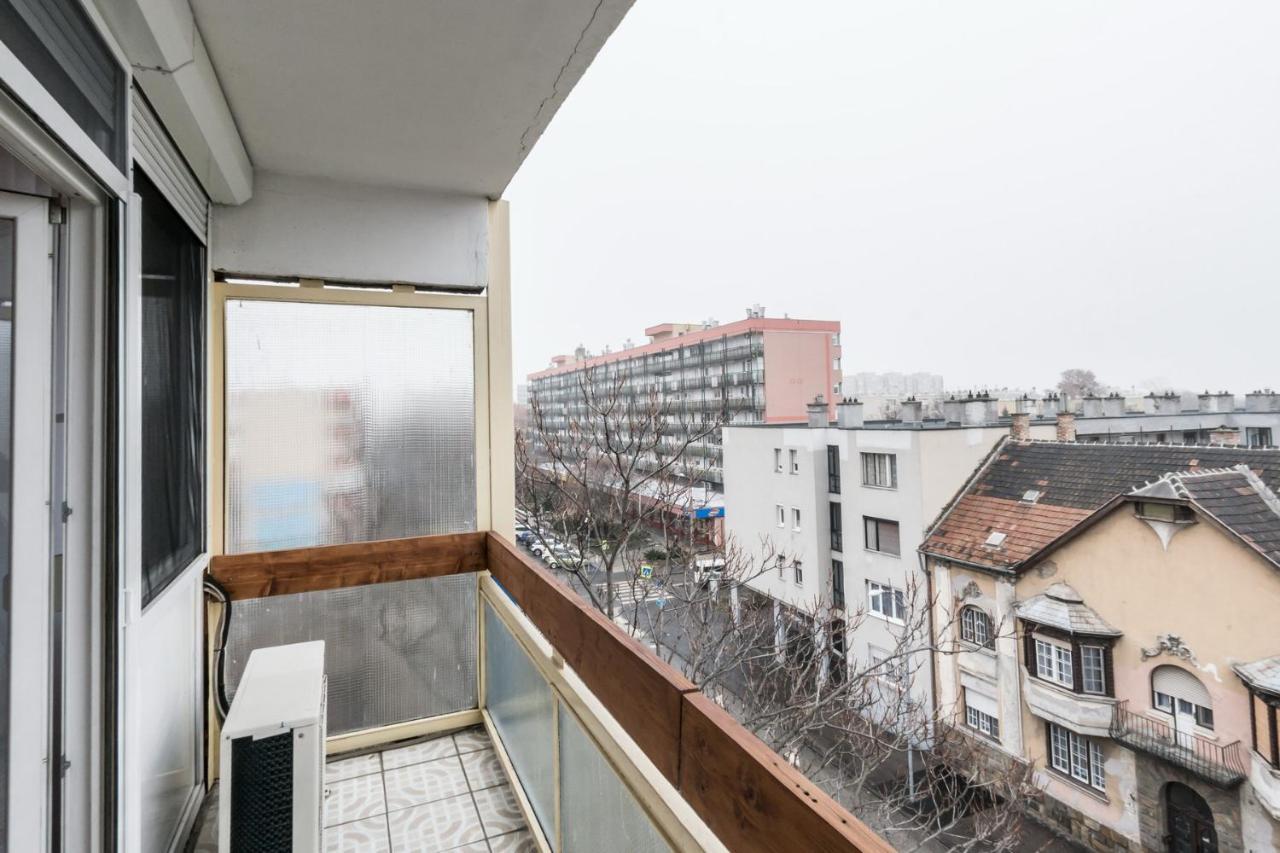 Central Home- Pesterzsebet Budapest Luaran gambar