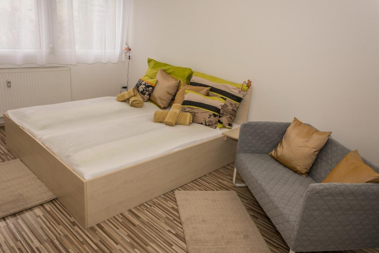 Central Home- Pesterzsebet Budapest Luaran gambar